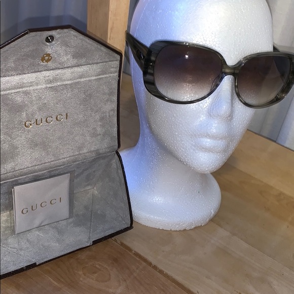 Gucci Sunglasses - Picture 2 of 4